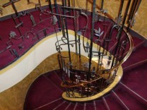 Wendeltreppe im Renaissance-Theater (Bild: Selena Plaßmann)