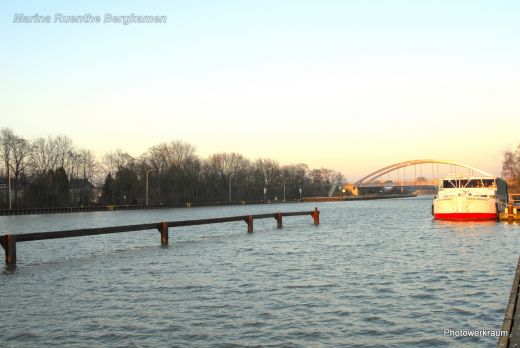 Ausblick zum Kanal